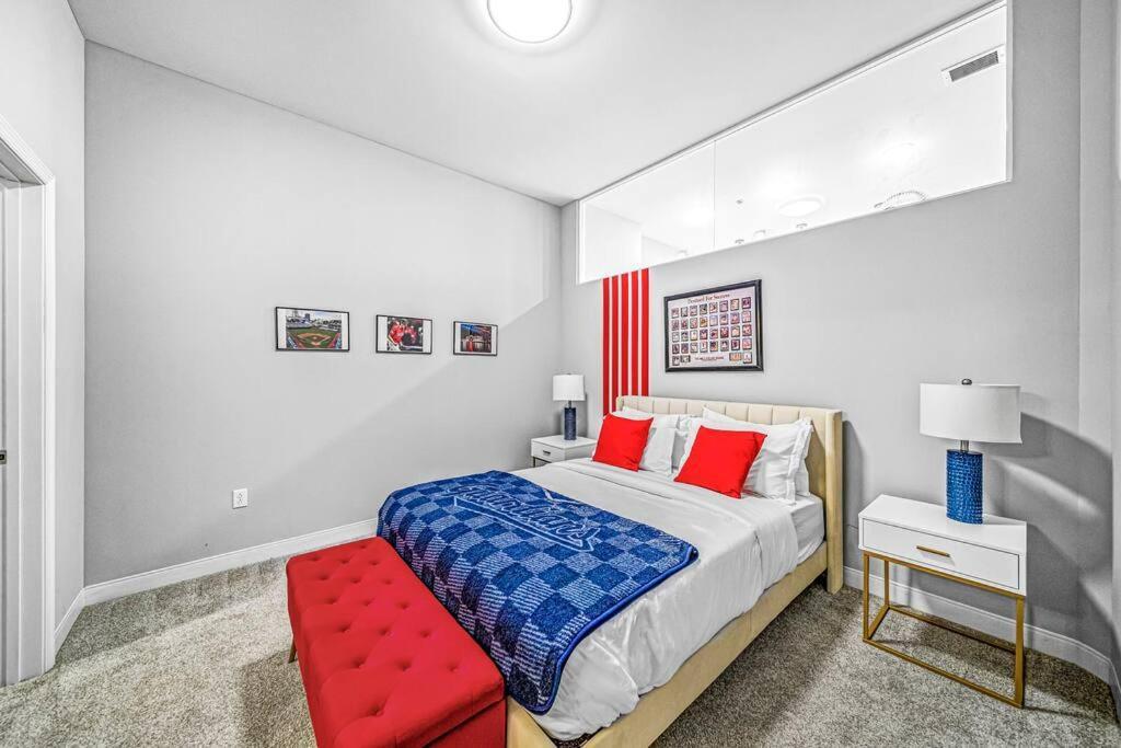 Appartement 2Br Unit In The Heart Of Dt With View Of Playhouse Square, Pool & Gym Access- 305 à Cleveland Extérieur photo
